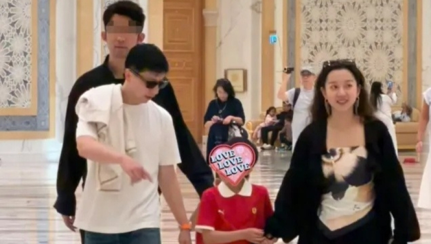 狗粮！马龙一家四口逛迪拜总统府，龙队一口一个露露叫着美丽妻子夏露