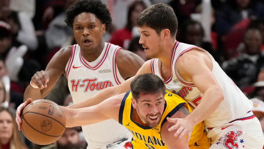 火三疯打疯了！火箭第三节最后三分钟轰14-2 新援芬尼射穿篮网