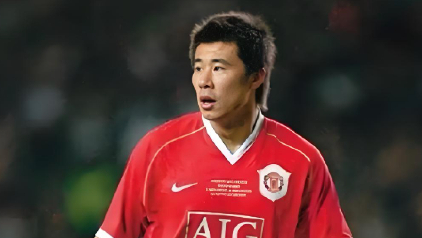 董方卓回怼网友：我都去曼联踢球了，全亚洲有几个能去曼联的