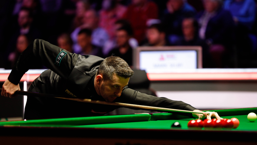 塞尔比美滋滋史上最奇葩的犯规！对手用拳头堵袋口，结果塞尔比却被罚分