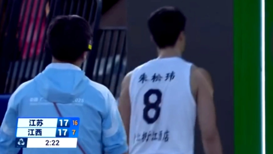 全运三人男篮不可思议一幕：朱松玮领衔江苏全队被夺权 现场解说惊呆了