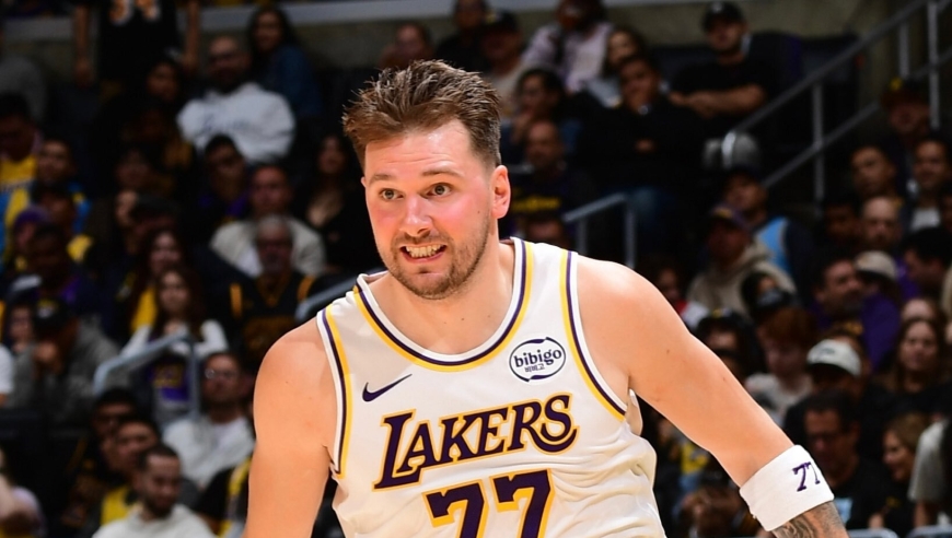 7连胜！东契奇轰34+12+7连超詹皇哈登：暴怒与人顶牛互喷冲突