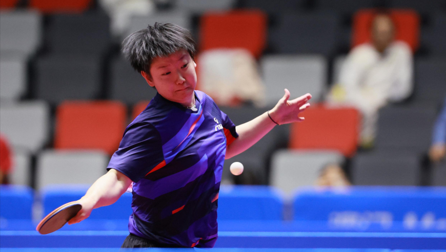 轻描淡写！孙颖莎连续拿分一波奠定胜势 表情淡定解说狂夸太冷静