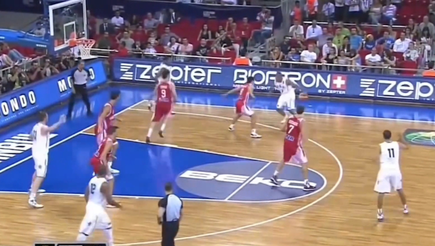 纵观NBA历史，如果以暴力美学为标准去选球场五个位置，几乎都有无法回避的名字