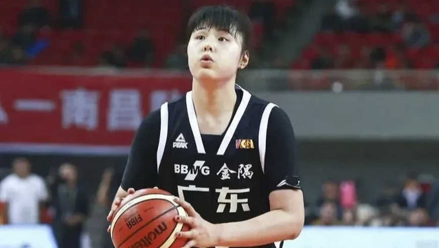 恭喜！李月汝康复回国备战，女篮四巨头联手冲冠：对决韩旭李梦