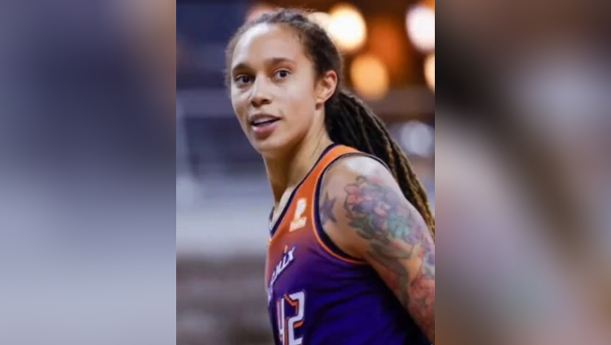 WNBA女状元，喜欢女的，女魔兽布兰妮格里娜的奇幻人生！