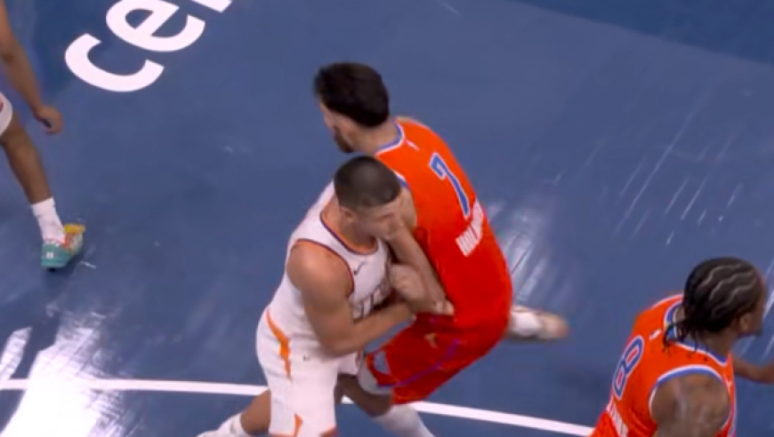 二级恶意犯规！太阳阿伦肘击推翻霍姆格伦 险酿冲突被驱逐出场