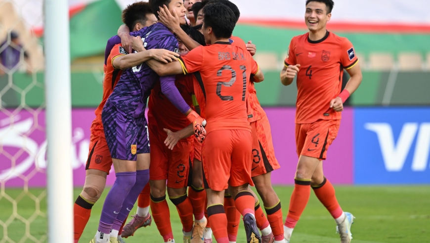 中国男足进四强让韩媒惊叹：门将表现太疯狂，中国队成功创造历史