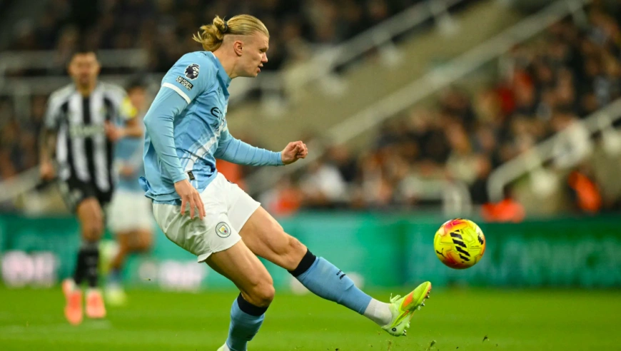 止步4连胜！曼城1-2纽卡神剧情：两队接连浪费8次机会后 7分钟对轰3球