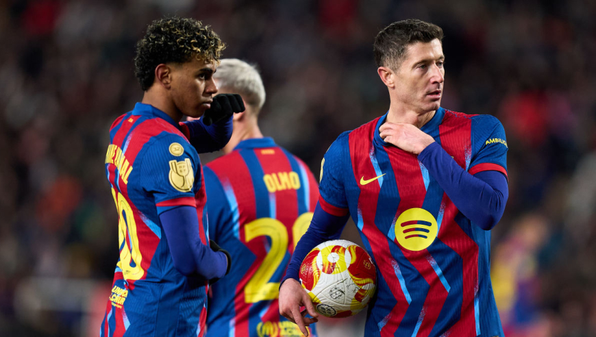 抽象！回看2分钟对轰两球亚马尔灾难发挥，巴萨1-2爆冷输球