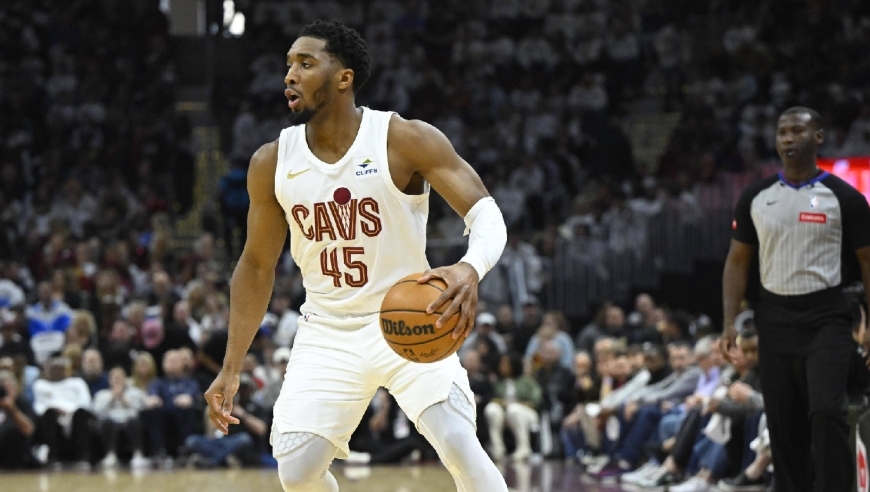 组建四巨头后，当家球星坦言拿下总冠军，球迷：该给他一枚戒指了