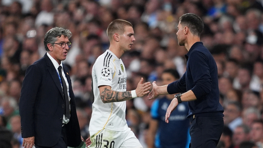 阿隆索下课1天后，3人仍未发祝福！18岁爱徒沉默，1.6亿巨星驳斥不和