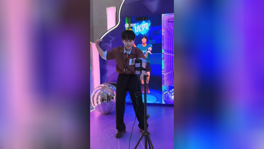 Ming跳舞视频：lpl舞王降临