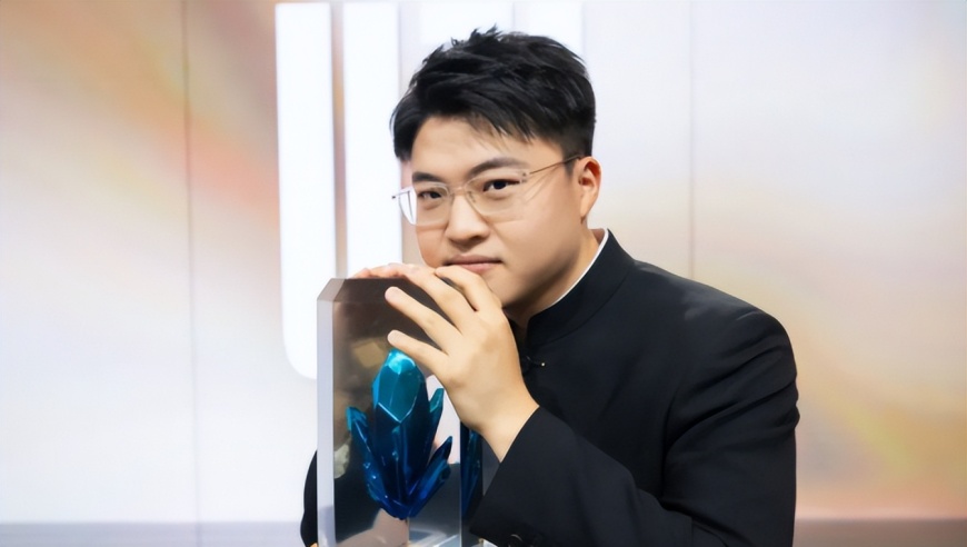 Faker乱了道心，夺冠意志不够坚定！UZI又将复出？MLXG一语道破