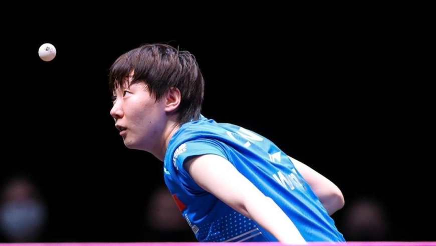 世界第2爆冷出局！42岁削球名将4-3王曼昱，连赢国乒两大主力晋级