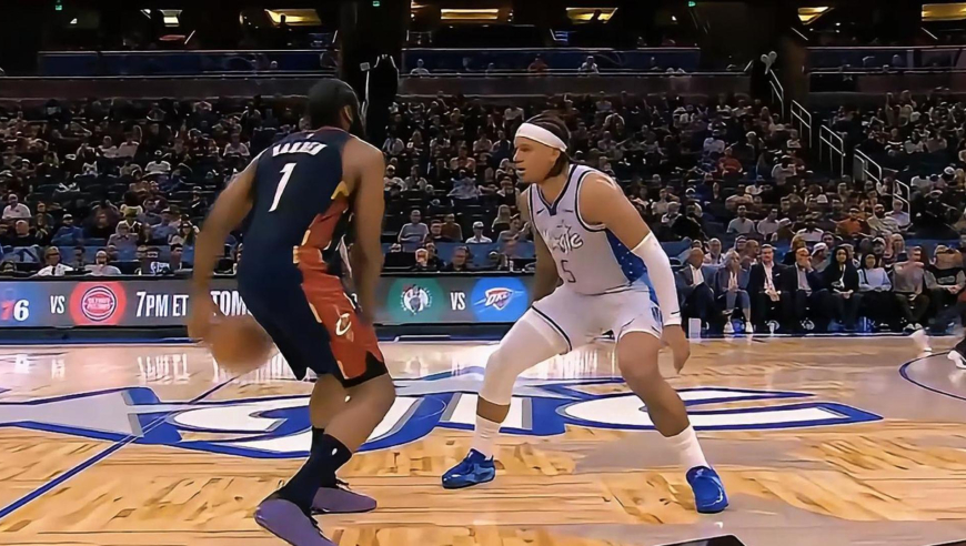 强行追平！骑士遭不利判罚 哈登米切尔依然三分钟轰11分追平魔术