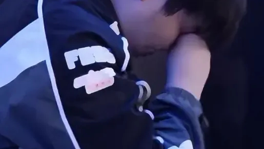 爆冷零封！TES 三号种子遭 T1 横扫，老板包厢提出换人，369 抹泪，官博 4400 条怒骂刷屏!