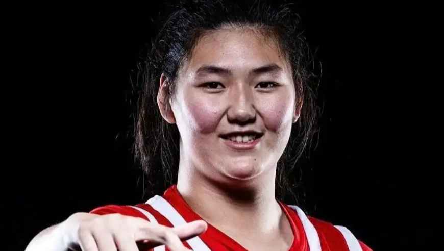 18岁女版姚明即将迎来职业联赛首秀，120万年薪签约山东女篮