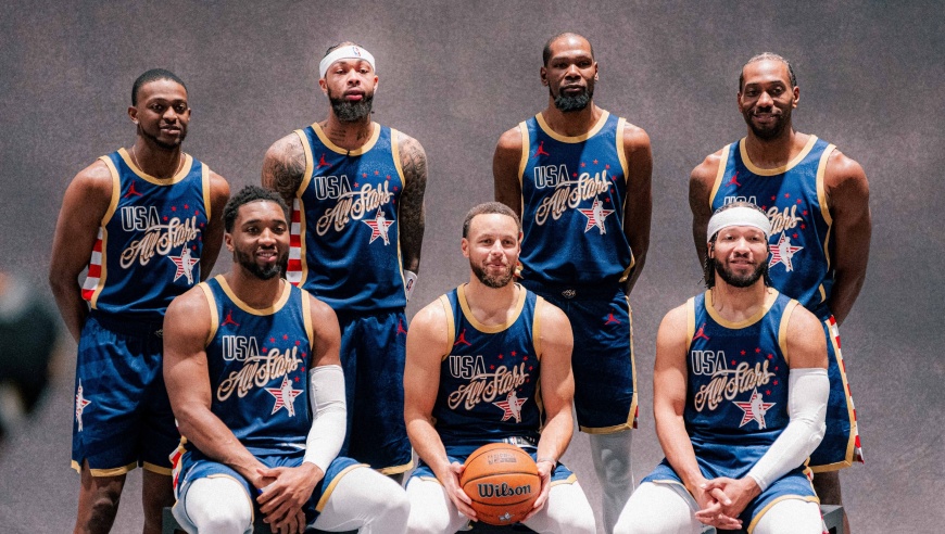 全明星大合影出炉！詹姆斯缺席库里坐C位 世界队东契奇C位文班抢镜