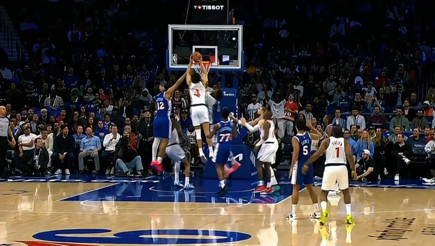 关键改判！生死时刻76人犯规后挑战改判快船犯规 庄神两罚全中