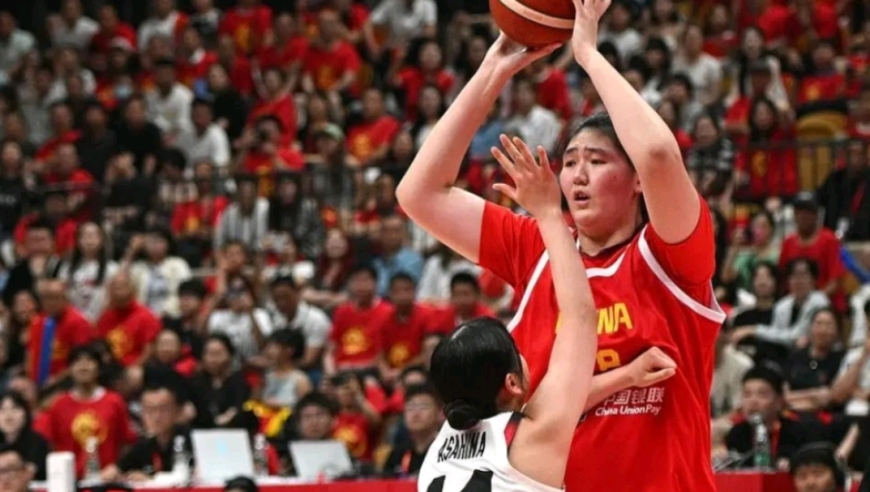 中国女篮VS澳大利亚万众瞩目！张子宇猛攻内线，宫鲁鸣强调防守+罚球，CCTV5直播