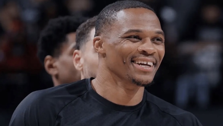 底薪打出超巨价值！威少单场解锁两项NBA历史第一，国王5连败真不怪他!