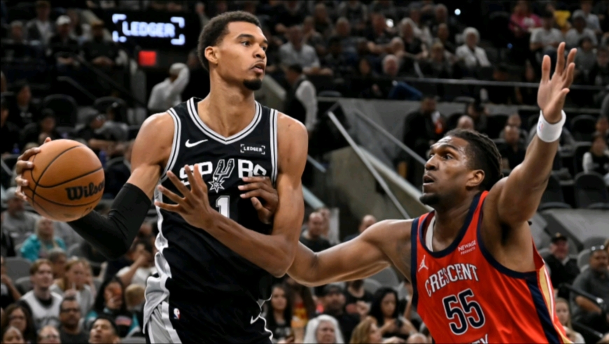 这还是人类吗？文班亚马逆天背扣单手站帽+疯狂空接，太猛了