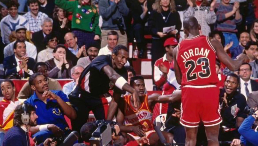 历史最高的峰，乔丹季后赛都是什么水平？怪不得詹姆斯无法和他争夺历史第一