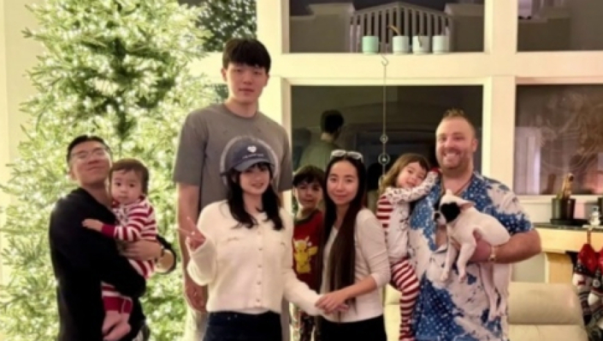 杨瀚森与女友前往华人家里做客！加练投篮和折返跑 是否去混音仍未知