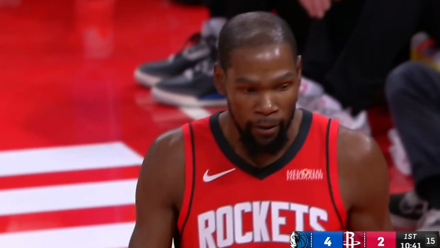 KD影响力！杜兰特吸引防守助阿门暴扣 随后篮下再送单臂大帽