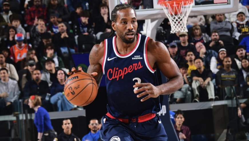 莱昂纳德24+12击退勇士！三分8中0丢制胜球险背锅 率快船近8战7胜