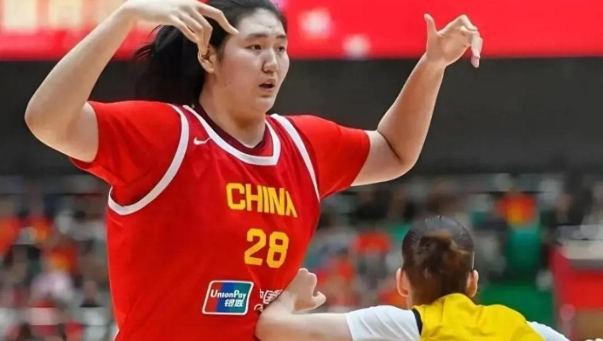 中国女篮两战澳大利亚，宫鲁鸣要淘汰4人，2人替代李梦，提防韩国