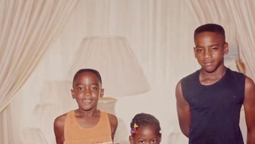 11岁就能摸框，16岁就能飞跃罚球线，文斯卡特的天赋有多逆天？