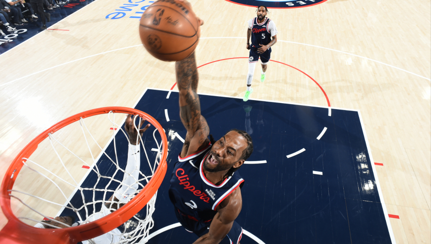 Top时刻｜12日十佳球：小卡霸王劈扣 米切尔化身脚踝终结者