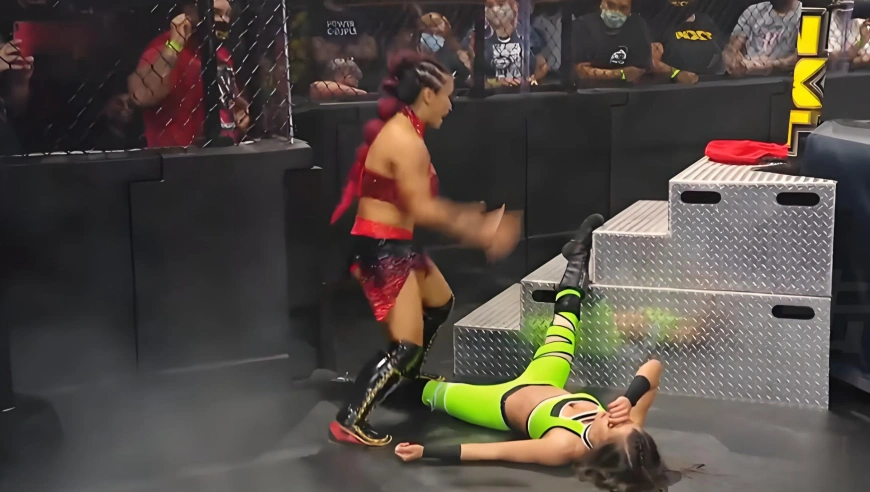 体坛记忆｜偷袭惹众怒，美国恶女殴打四川姑娘，李霞愤怒踩断腿反击