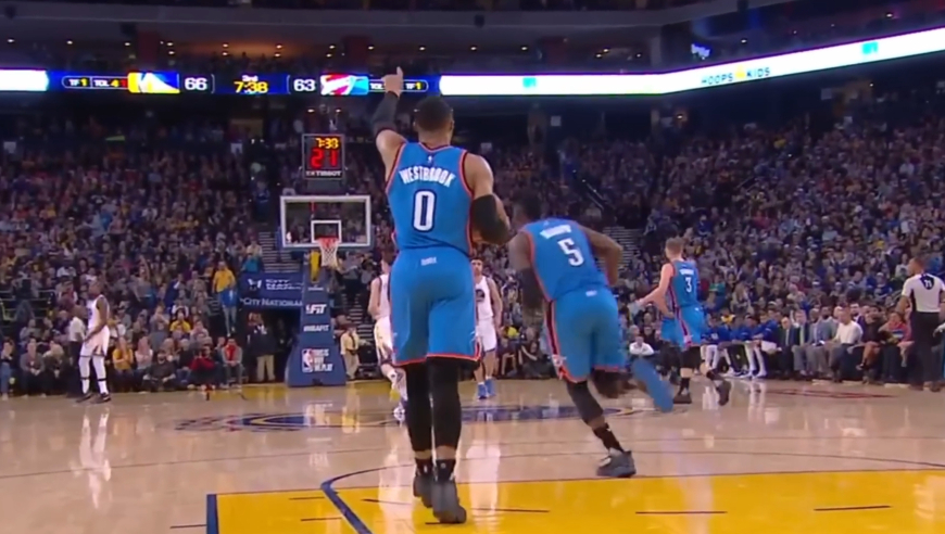 师傅你是干嘛的？NBA球员们那些逆天失误：威少指挥交通逗笑阿杜