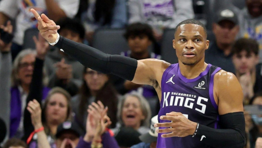 威少空砍24分6板9助！狂飙5记三分 时隔近三年再次连续三场20+