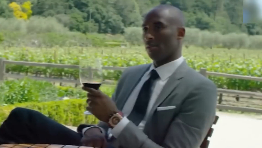 体坛记忆｜瓦妮莎拍卖科比遗物，科比生前用过的东西多值钱？一件球衣1844万