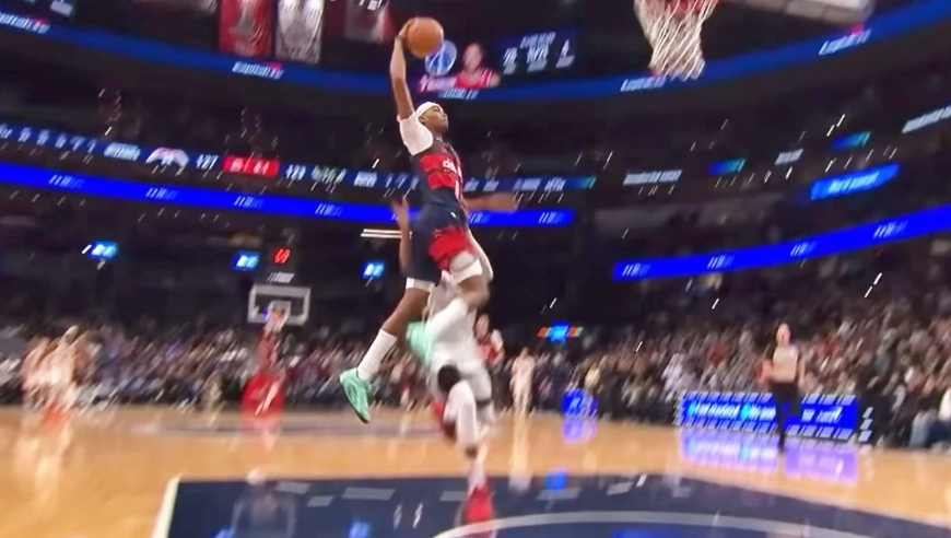 12月2日NBA十佳球｜库利巴利抢断字母一条龙暴扣，沃尔夫举火烧天炸裂隔扣