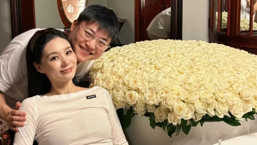 继“刘青松回应Uzi去IG传言：他都二胎了，还要复出吗？”后，电竞圈内人透露：等IG战队把AD定了，那么Uzi复出的节奏也就没了