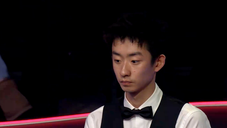 大师赛半决赛：吴宜泽憾负，决胜局遭囧哥绝杀；致敬希金斯，绝境逆转特鲁姆普