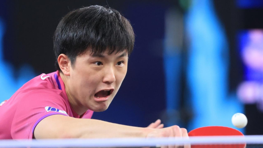 4-0完败！张本智和横扫陈垣宇夺冠，日本包揽男单女单女双三冠成最大赢家！