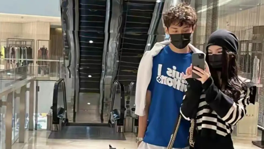 吴兴涵妻子又搞事情，炮轰泰山队，怒喷俱乐部没有良知，球迷称她心智就像小学生