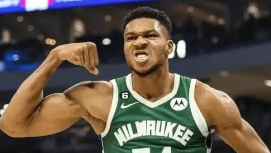 字母哥你太狠了！NBA尘封了80年的纪录，就这样被你打破了