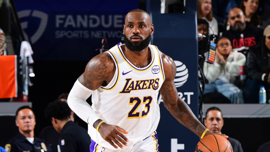 詹姆斯vs快船36分全过程：单核带领湖人 28投15中轰赛季最高分