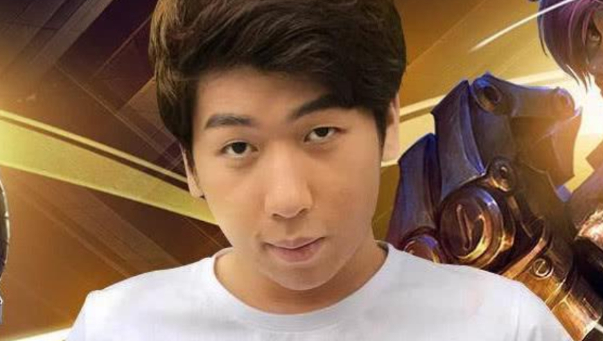 炫神的报应来了，宣布无限期停播，身患的疾病很棘手