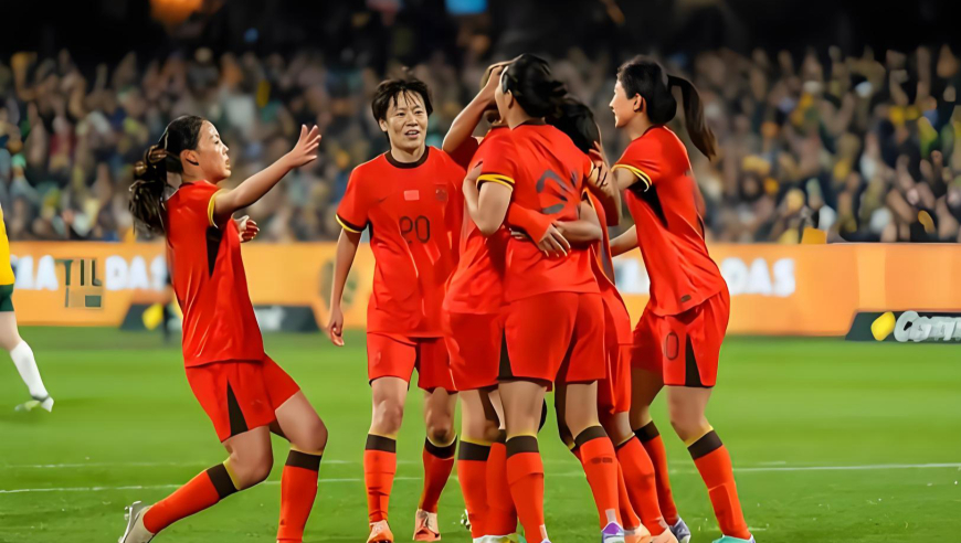 体坛记忆｜请记住这场史诗级比赛，中国女足逆境翻盘，击败卫冕冠军