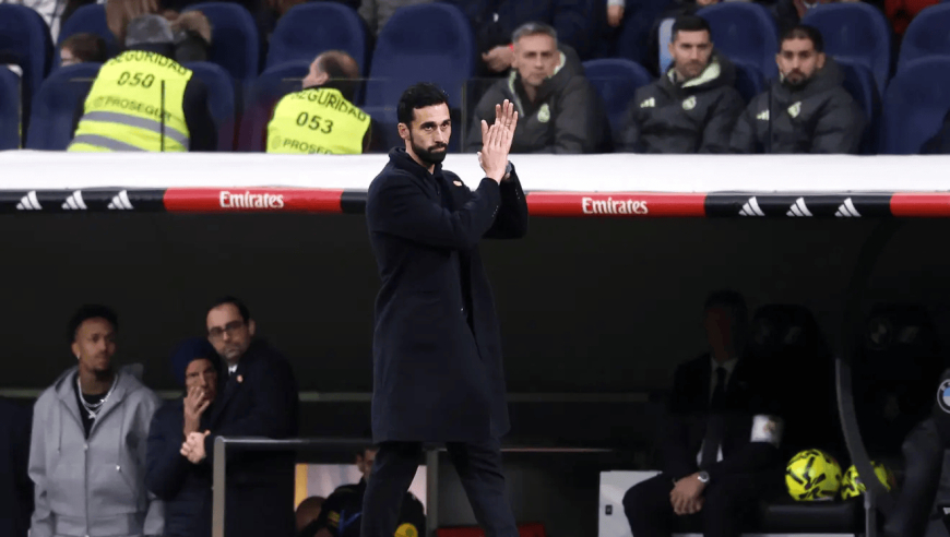 马卡：高层不满阿隆索西超杯半决赛战术；阿韦洛亚应变见效