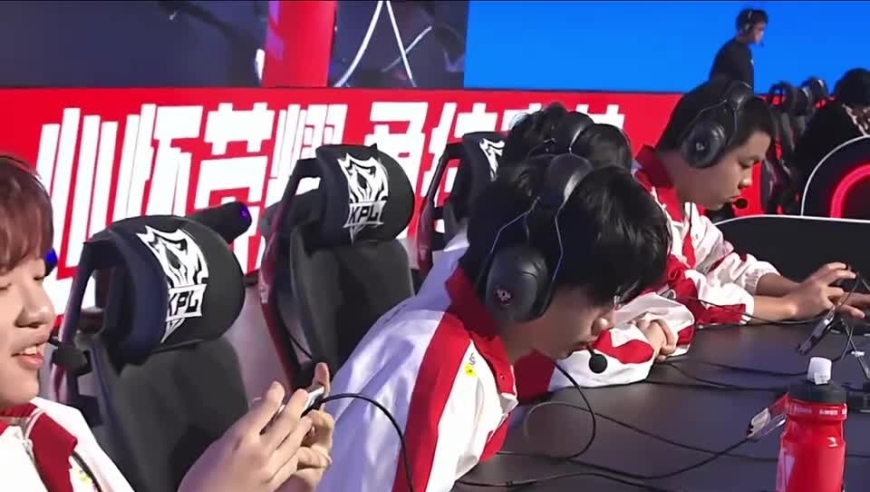 王者荣耀：情久给AG上压力了，把我轩染当誓约打是吧！