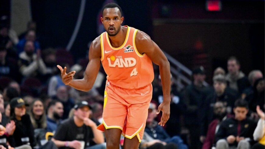 最强阵容来了！骑士明日主场迎战篮网 小莫布里缺战7场后将迎来复出！